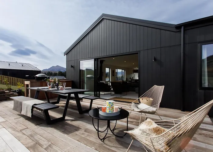 Luxury Lindis Lookout *